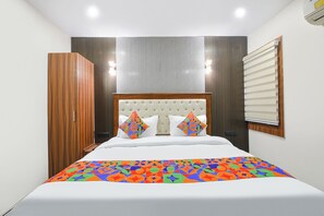 Egyptian cotton sheets, premium bedding, free WiFi, bed sheets - Fabhotel Four Season (New Delhi)