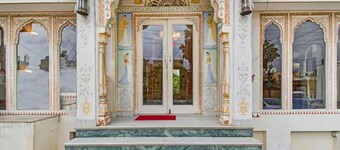 Fabhotel Tordi Haveli