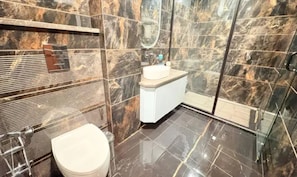 Pancuran mandi, hulu semburan mandi hujan 