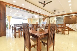 Restaurant - Fabhotel D3 (Jaipur)