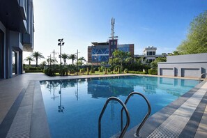 Pool - Fabhotel Elite Park Inn (Jaipur)