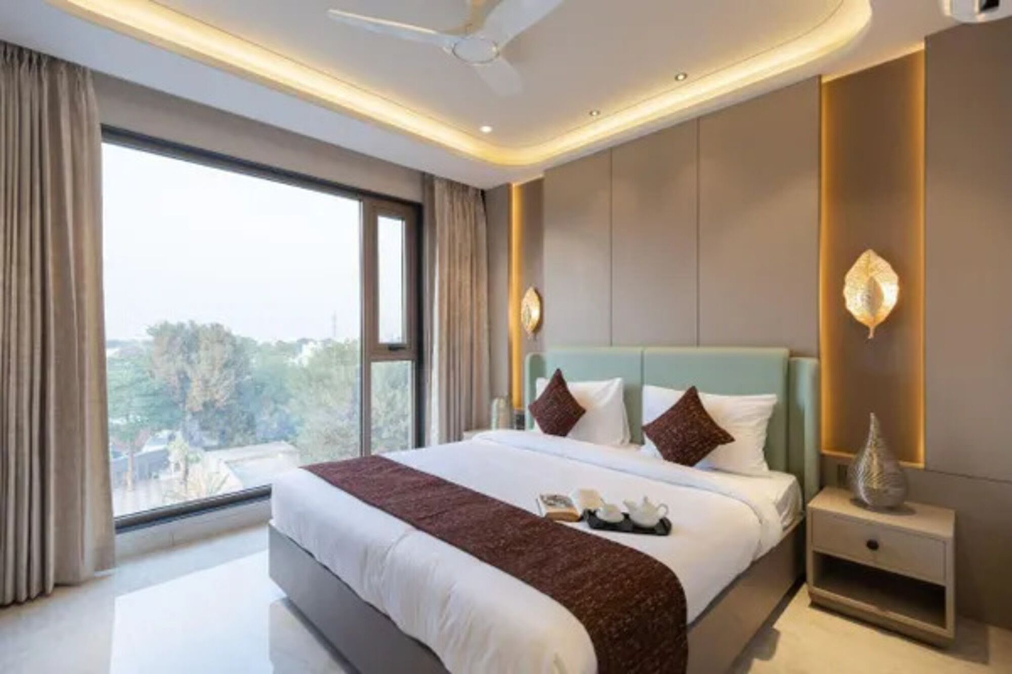 Phòng Deluxe | Bộ trải giường bằng vải cotton Ai Cập, bộ đồ giường cao cấp 