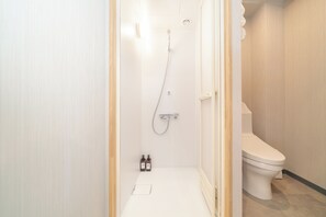 Economy Quadruple Room | Bathroom - Sunshine Inn 456 (Tokyo)