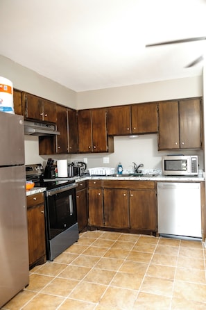 Microwave, oven, stovetop, dishwasher
