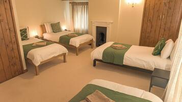 Quadruple Room, Women only | Desk, laptop workspace, free WiFi