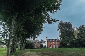 Exterior - Plantation Villa (Hereford)