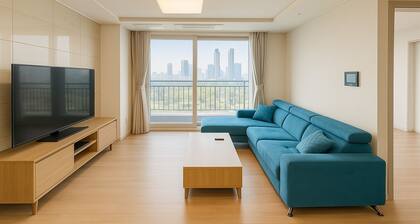 Songdo Home13 | 2BR 60m2 | 2min to Hyundai outlet Triple st. | Free parking