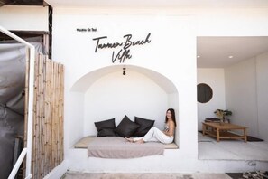 Interior - Tawaen Beach Villa (Koh Larn)