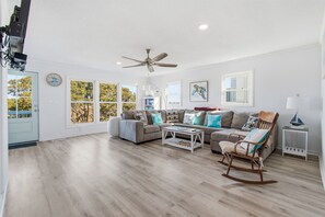 TV - "Once in a Blue Moon - 796 OBW" 4 Bedroom, Second Row (Supply)
