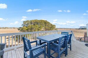 Outdoor dining - "Once in a Blue Moon - 796 OBW" 4 Bedroom, Second Row (Supply)