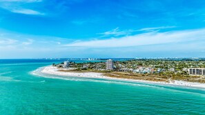 Beach nearby - NEW! Holiday House | Steps to Siesta Beach, Pet Friendly, Walk to Village (Siesta Key)