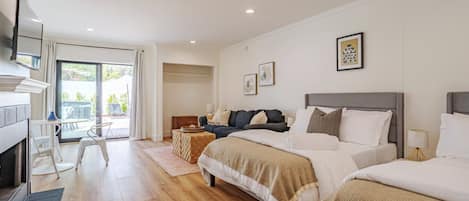 1 غرفة نوم ومكتب ومكواة/لوح كي وسرير سفر