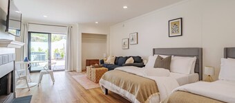 Modern Guest unit Universal Studios hot tub fire pit