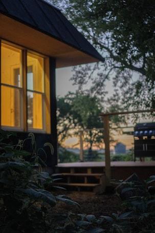 Property grounds. Cozy Cabin - Your Secluded Cabin Getaway