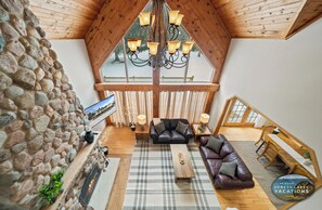 Smart TV, fireplace, video games - Hot Tub | 5 Minutes to Wilmot Ski Resort  | Game Room (Twin Lakes)