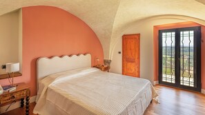 2 Schlafzimmer, Bügeleisen/Bügelbrett, Reisekinderbett, kostenloses WLAN