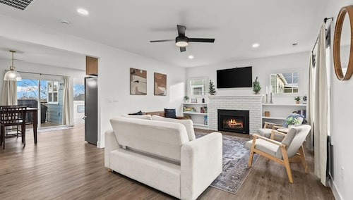 Beautiful 4-bedroom house with AC in tranquil Yakima