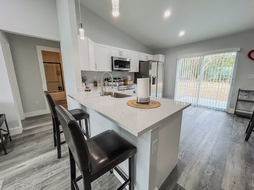 Modern 3BR Ocala Retreat - Patio, BBQ & Family Comfort
