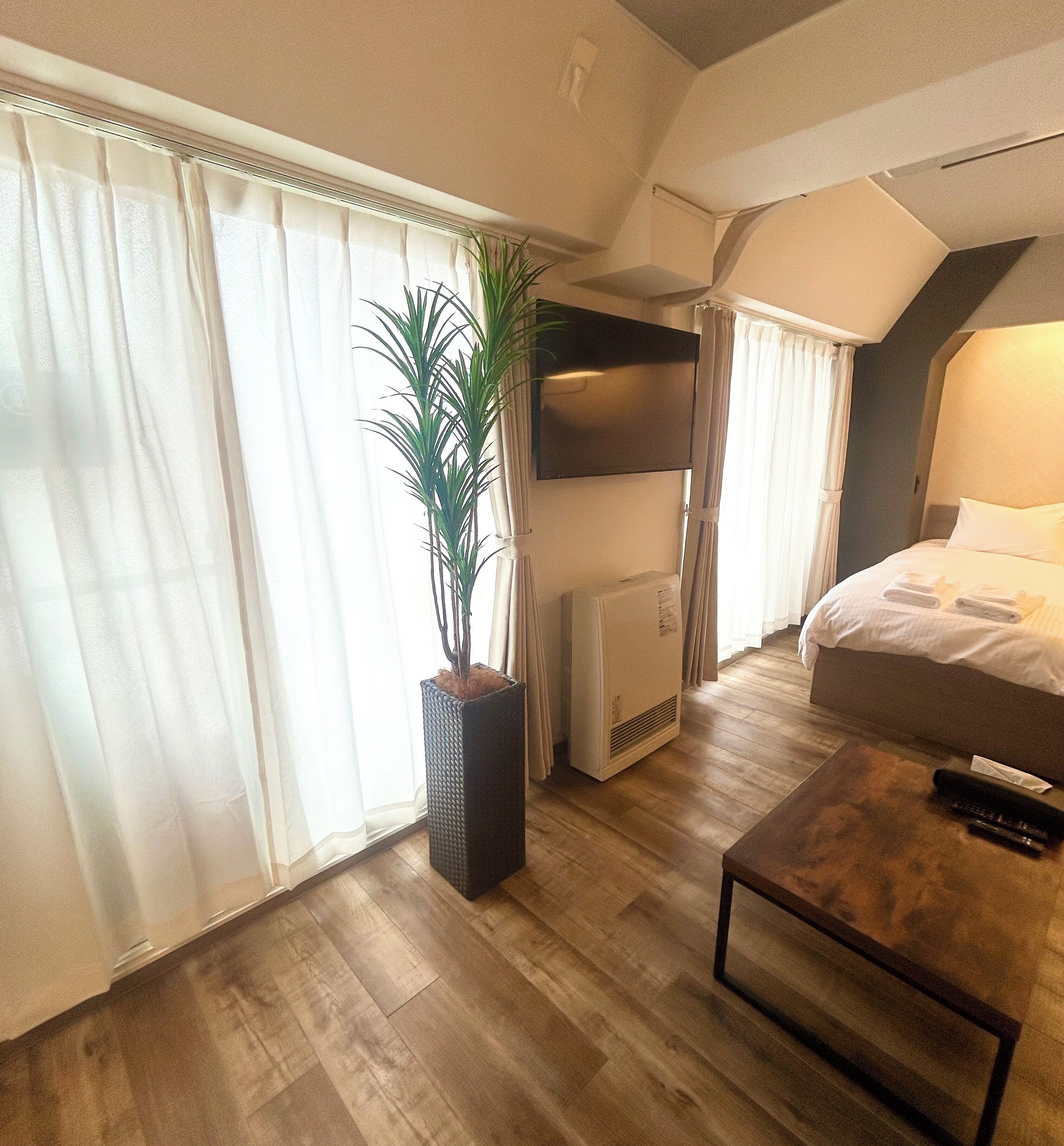 Iron/ironing board, free WiFi