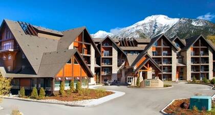 Mountain Views | Resort Pool w/Waterslide, Hot Tub