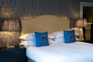 Unclassified image, 2 of 26, button - Bishopstrow Hotel and Spa - Small Luxury Hotels of the World (Bishopstrow)