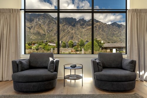 Jacks Point Ultimate Family Escape With Remarkable Views