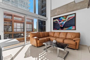 TV - Double-height loft in Zoho Skies | Rooftop pool (Puerto Vallarta)