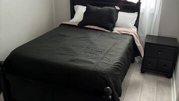 3 Schlafzimmer, Bügeleisen/Bügelbrett, WLAN, Bettwäsche