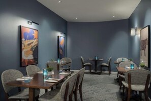 Unclassified image, 4 of 21, button - Delta Hotels by Marriott Peterborough (Orton Waterville)