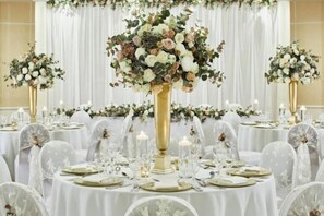 Ballroom - Delta Hotels Peterborough (Orton Waterville)