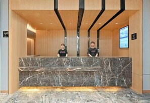 Lobby - Atour X Hotel Beijing Sanlitun Taikoo Li (Beijing)