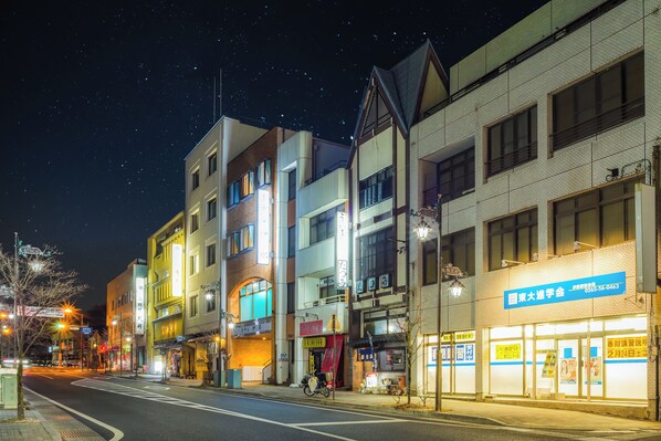 Exterior - AOKI (Ina)