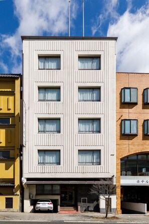 Exterior - AOKI (Ina)