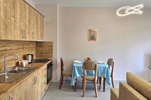 Fridge, microwave, oven, stovetop - Happy Stay Apartment By The Sea 094, Durres, Albania (Durres)