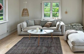 TV, fireplace - 3 bedroom stunning home in Tving (Tving)