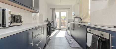 Microwave, oven, stovetop, dishwasher