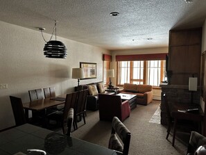 Living area - 2-bedroom Hyatt Main Street Station - Peak 9 in Breckenridge with Mountain View (Breckenridge)