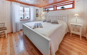 Free WiFi - Amazing home in Hedekas with WiFi (Hedekas)