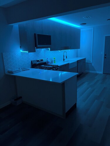 OUR NEST IS BEST JAY’SLovely 2-bedroom house with AC in cool Newark neighborhood