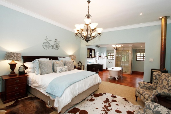 New England Cottage in the Drakensberg (5437)