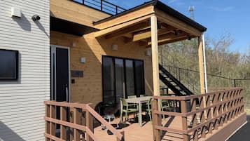 Superior Villa, Multiple Beds | Outdoor dining