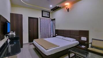 Soundproofing, free WiFi