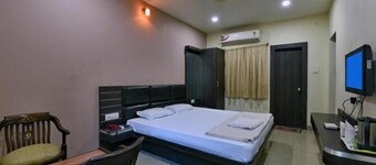 Hotel Saket Heritage