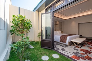 Doppia Premium, vista città | Biancheria da letto di alta qualità, materassi in memory foam