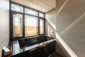 Chambre Double Premium, vue ville | Spa