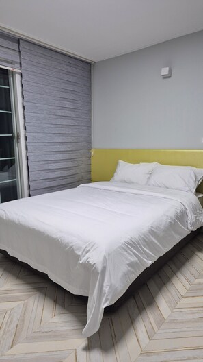 Family Suite, 2 Bedrooms, Kitchen, Garden View | Blackout drapes, iron/ironing board, free WiFi - pacific (Gyeongju)