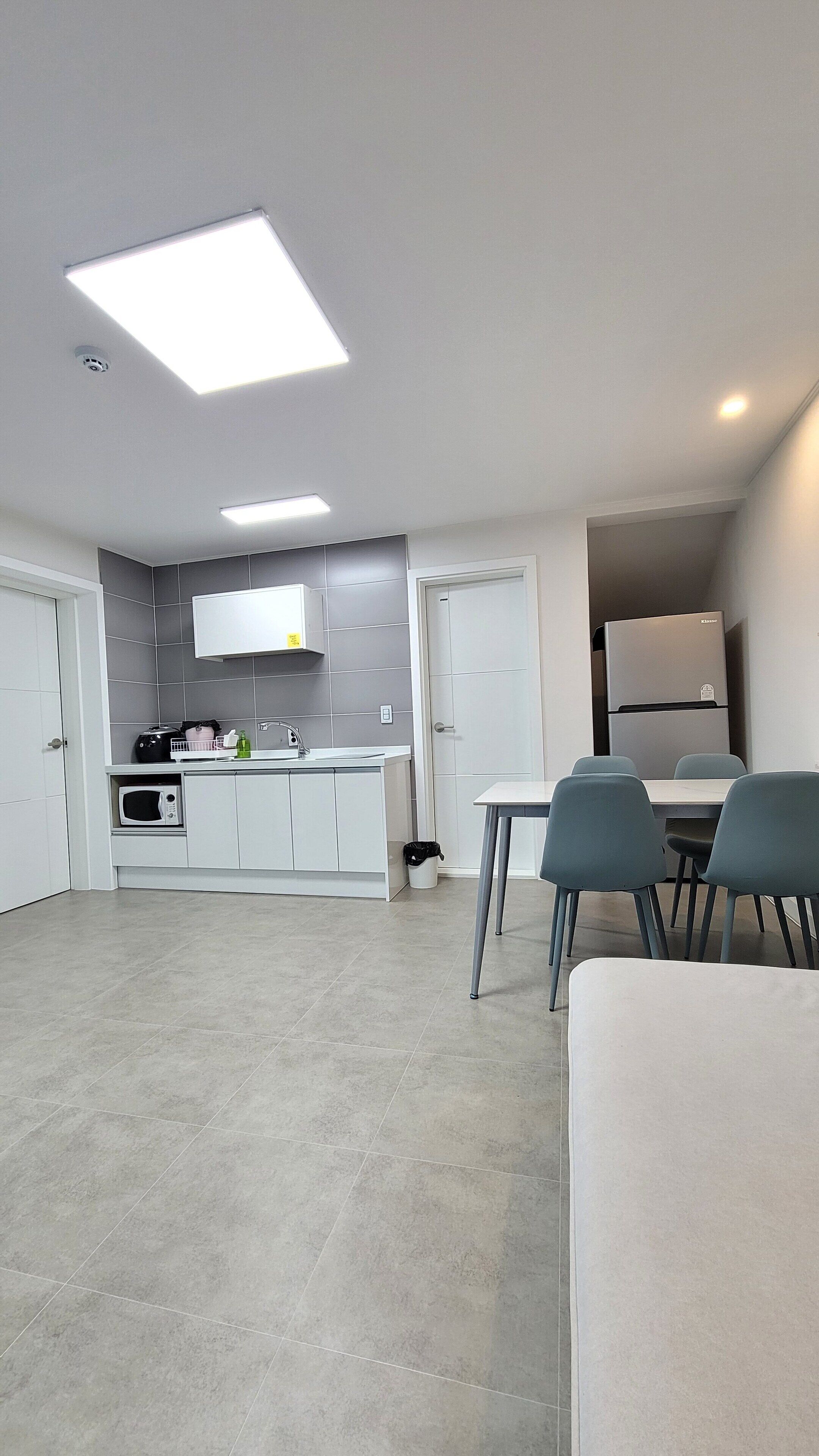 Family Suite, 1 Bedroom, Kitchen, Garden View | Interior