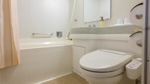Combined shower/bathtub, free toiletries, hair dryer, slippers - Taira view hotel (Iwaki)