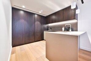 Apartment (GuestReady - Stylish living in Paddin) | Living area - Guestready - Stylish Living in Paddington (London)