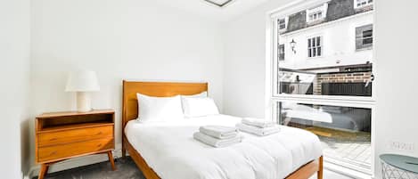 Huoneisto (GuestReady - Stylish living in Paddin) | 3 makuuhuonetta, työpöytä, kannettavalle tietokoneelle sopiva työtila